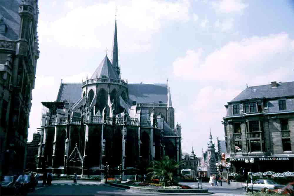 22 - Belgica - Lovaina